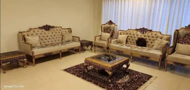 7 seaters sofa with Table