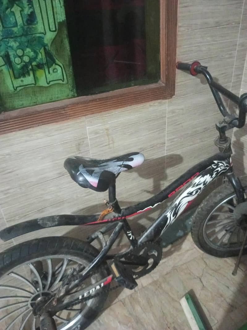 bicycle used but in good condition 0