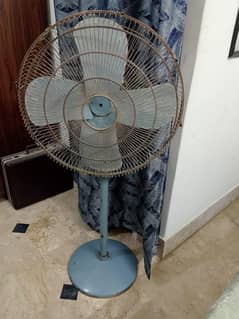 Pak fan pedestal fan blue colour normal condition