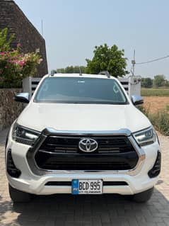 Toyota Revo