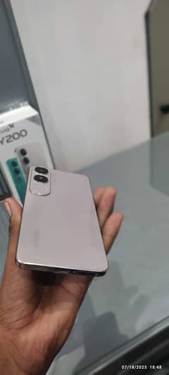 vivo y2oo lush condition 7 to 8 month warranty