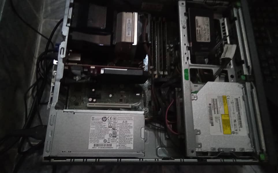 HP System and Thinkvision Borderless LED 0