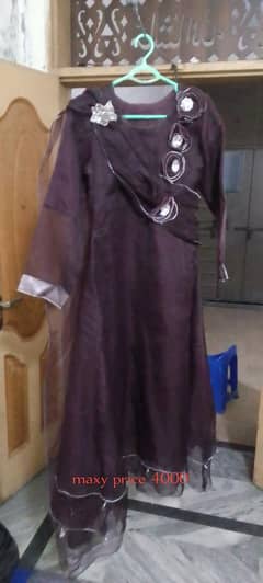 used dresses sell 2 time use only 9 dresses