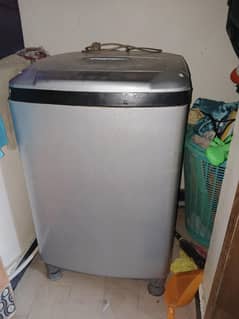 LG