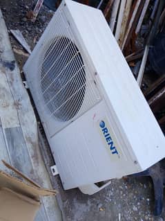 1.5 ton AC orient company in good condition