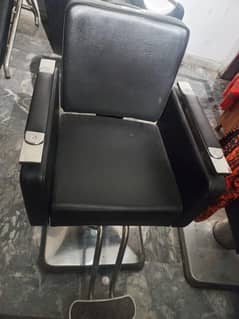salon chair black