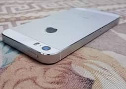 IPhone i5s 64gb 03477484596 call wahtasp