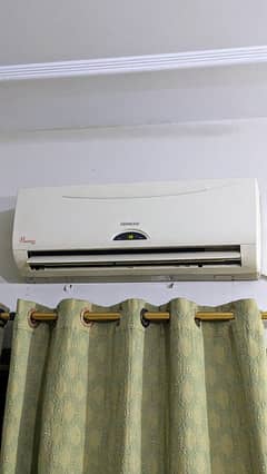 Kenwood 1 Ton Split AC in working condition