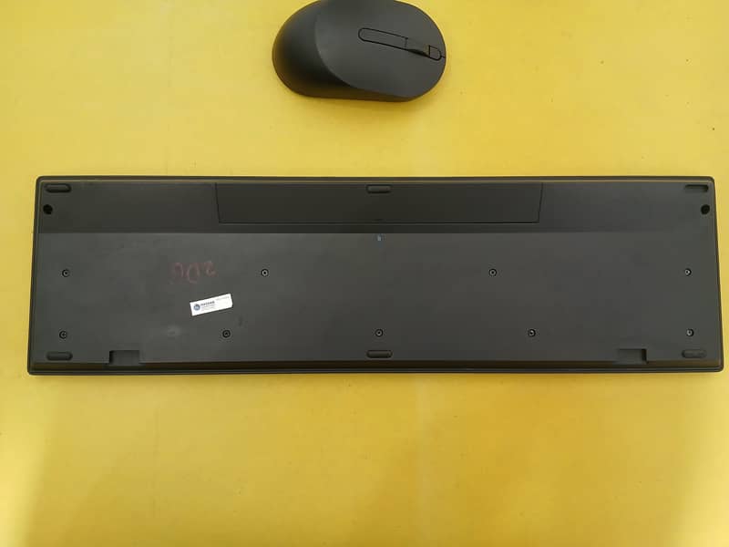 Wireless Dell | Logitech Keyboard and Mouse Combo with Dongle in Qty 6