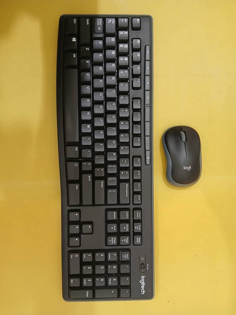 Wireless Dell | Logitech Keyboard and Mouse Combo with Dongle in Qty 8