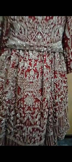 one pic lehnga no use  is avlibal