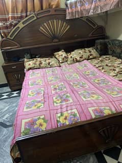 Wooden bed king size forsale