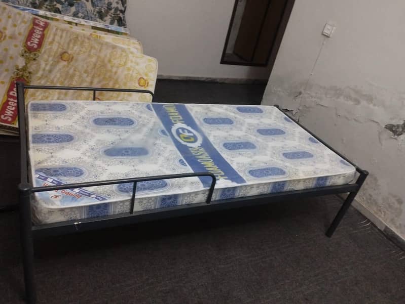 Bunker Bed Use but like new 10/10 with matrres 7