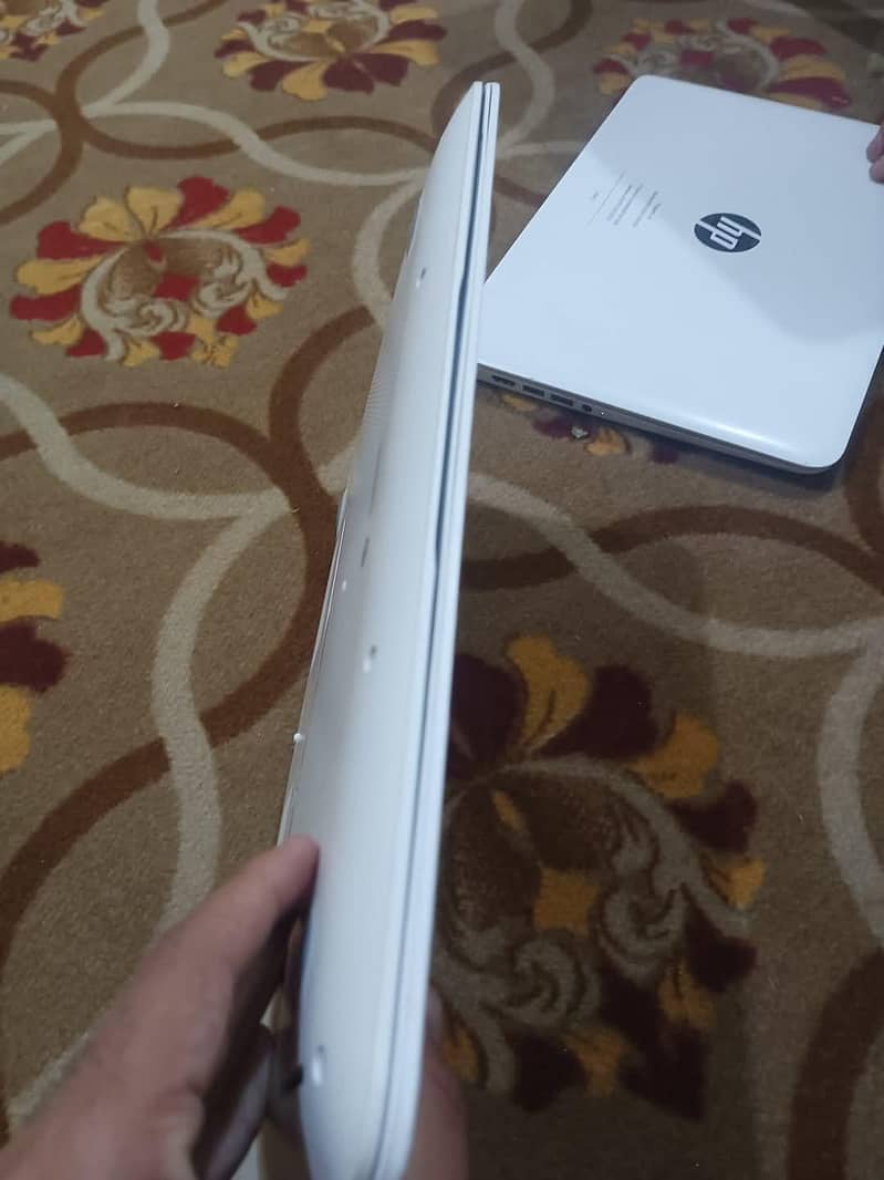 Hp White celeron 5th generation  Laptop  with window 10 installed. 5