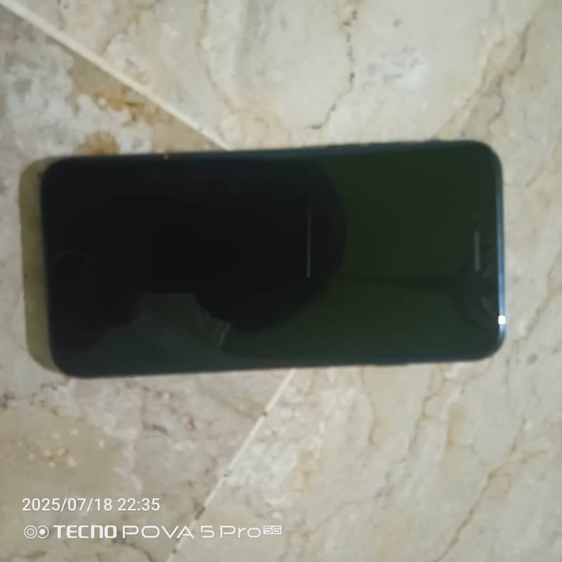 iPhone 7 nonpta factory unlock 10/10 condition 1