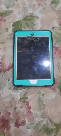 Ipad mini(scrathes)