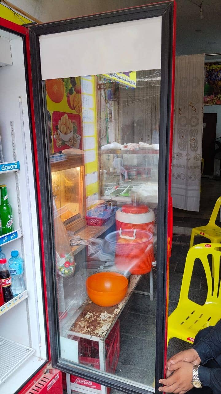 cock red color 10by10 condition 100 Orginal gass ma net and clean 4