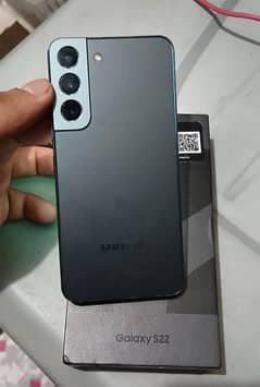 Samsung s22 8/256 with only box