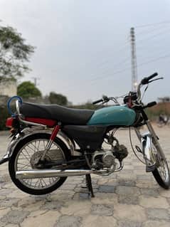 Honda CD 70 (2016)
