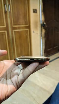 apple I phone all ok bass battery service pr h Whatsapp 03312481487