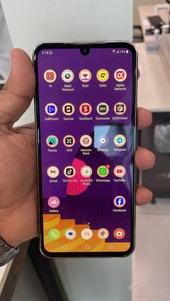 LG