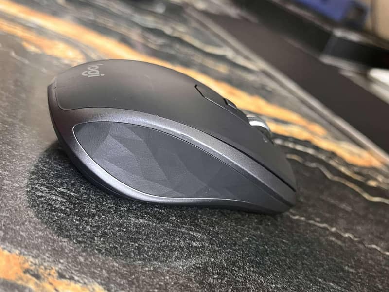 Logitech Mx Anywhere 2S - A+ Condition - Wireless & Rechargeable 3
