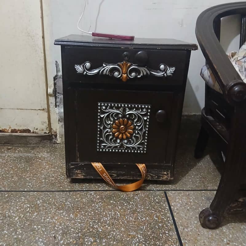 bed set with dressing and aofa set condition is good 3