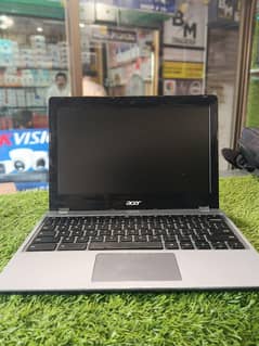 Acer C740 model 4 gb ram 128 gb ssd