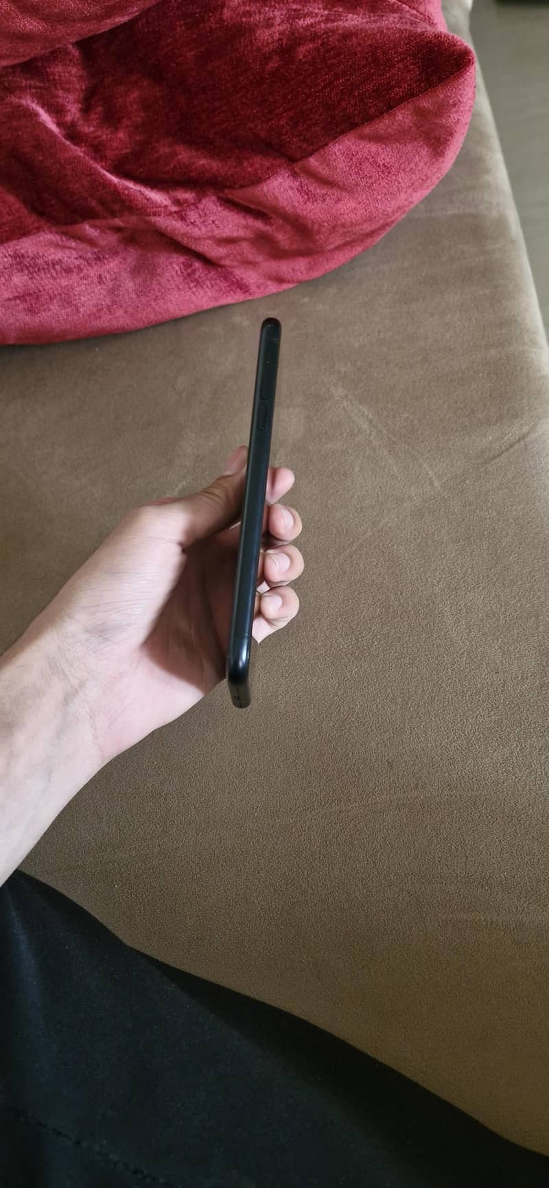 IPHONE XR NON PTA 3