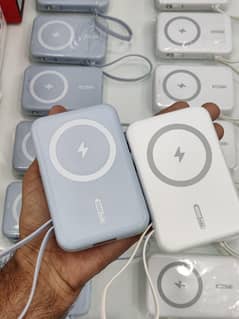 Japanese item. . Magsafe+powerbank+integrated cable limited PCs