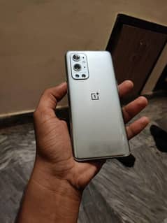 OnePlus 9 pro 12/ 256gb genuine water pack  brand new condition