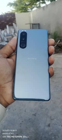 Sony Xperia 5 Mart 3 condition 10 by 10 water pack non PTA