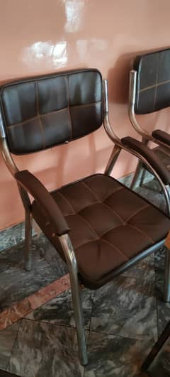 Office Chairs Available in Best condition