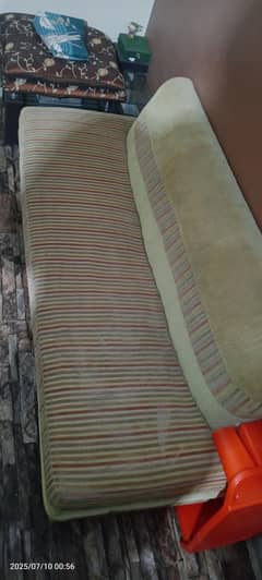SOFA SET 5 Seater Urgent Sale