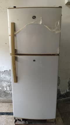 pel frige urgent sale