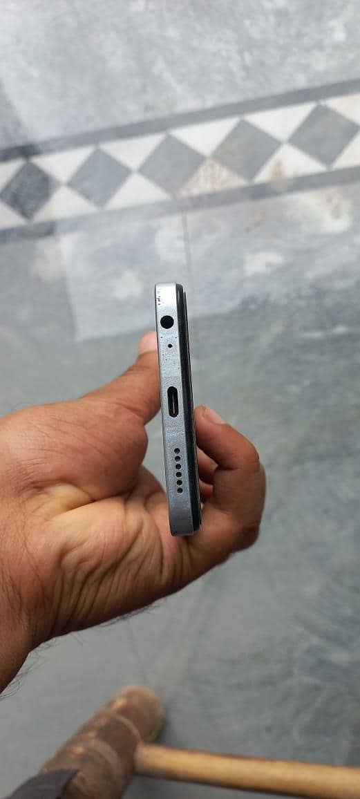 Infinix smart 8 condition 10/10 4
