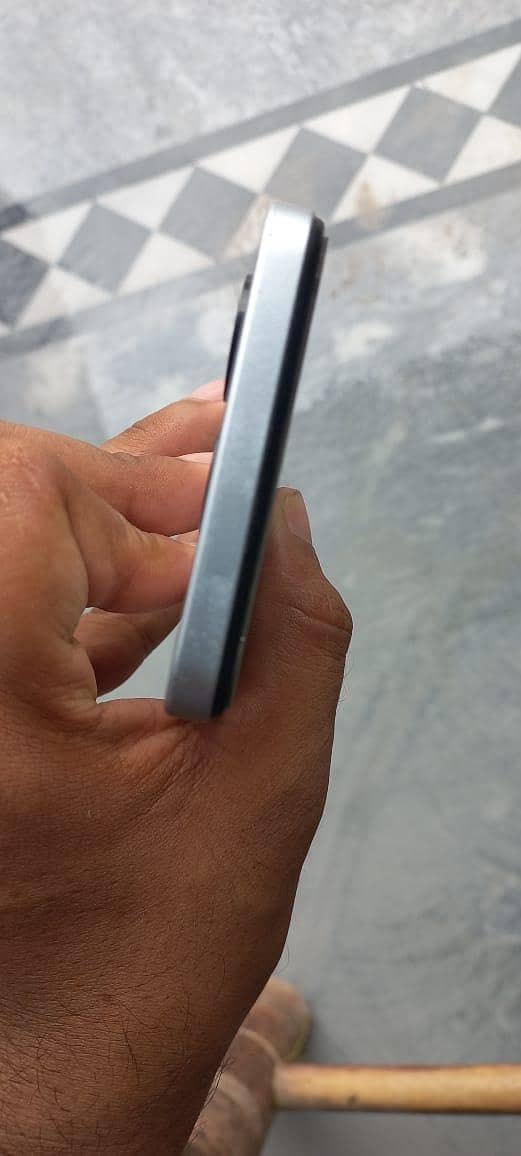 Infinix smart 8 condition 10/10 6