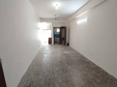 Stdio flat available for rent main Markaz g15