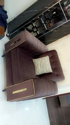 very Beautiful Sofa Set need to sold out due to space problem
