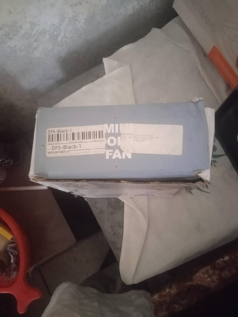 mini ac coller for sell in brand new condition with box 4