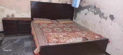 Double bed with side tables