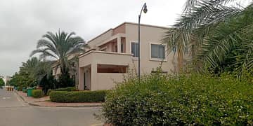 Quaid Villas 200sq Yd Close To Entrance Of BTK 3Bed One Unit Villas FOR SALE