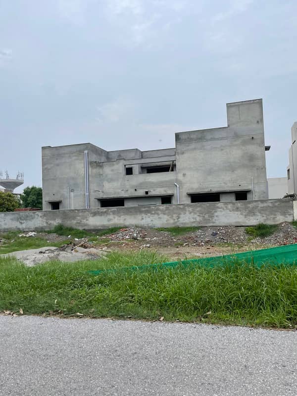 DHA PHASE 7 Y BLOCK 10 MARLA PLOT FOR SALE 2