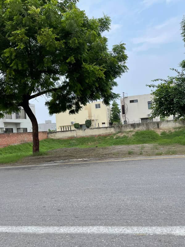 DHA PHASE 7 Y BLOCK 10 MARLA PLOT FOR SALE 7