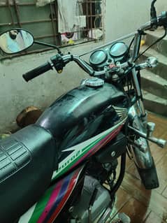 Honda CD-100 BLACK COLOUR 2009 ISLAMABAD REGISTER GOLDEN NO