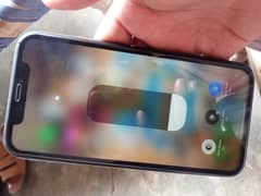 Iphone xr sim working factry unlocked 10/9 82btry health