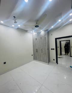 4marla vvip upper portion for rent