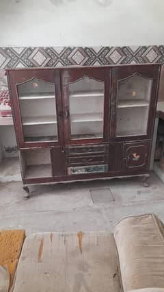 Showcases pure Wood,old