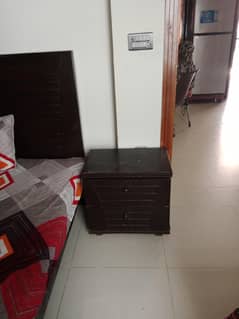 Double bed with side tables