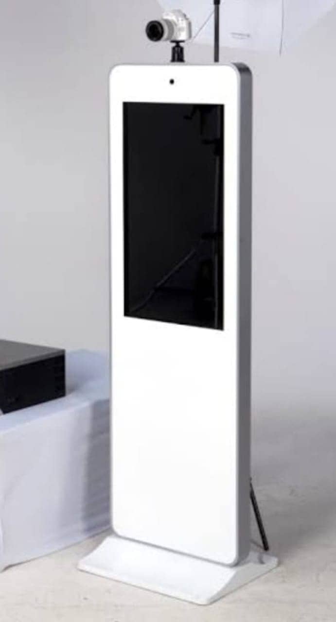 Digital Smart Board-Interactive Screen-Digital Kiosk Floor Standee- 6